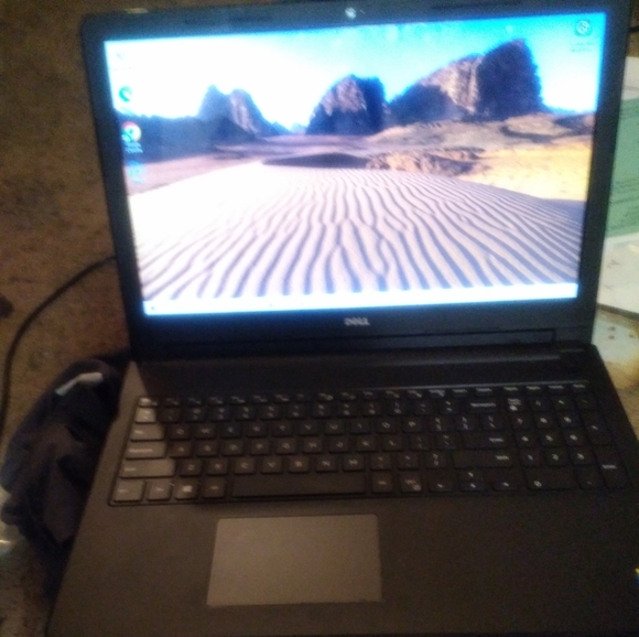 Dell laptop Inspiron 15